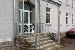 Polizei-Neutraubling-Dach-mit-Seitenscheiben
