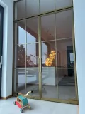 Lofttuere-glas-messingfarbe-pulverbeschichtet