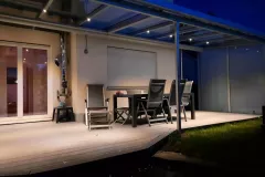 Terrassenueberdachung aus Stahl verzinkt mit Unterbeschattung-Seitenverglasung und LED-Beleuchtung