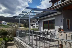 Terrassenueberdachung aus Stahl verzinkt mit Unterbeschattung