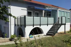 Treppe-mit-Fliessenbelag
